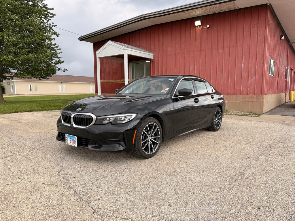 2019 BMW 3 Series 330i xDrive Sedan's photo