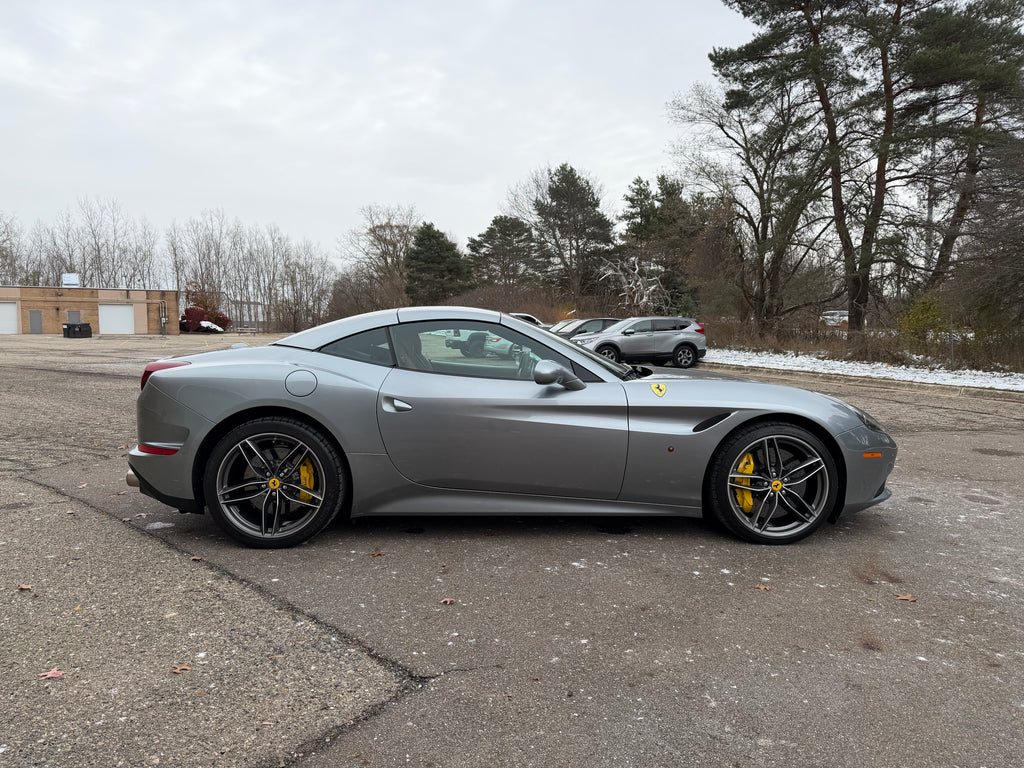 2015 Ferrari California T Base - Photo 6