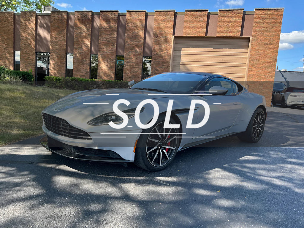 2018 Aston Martin DB11 Base's photo