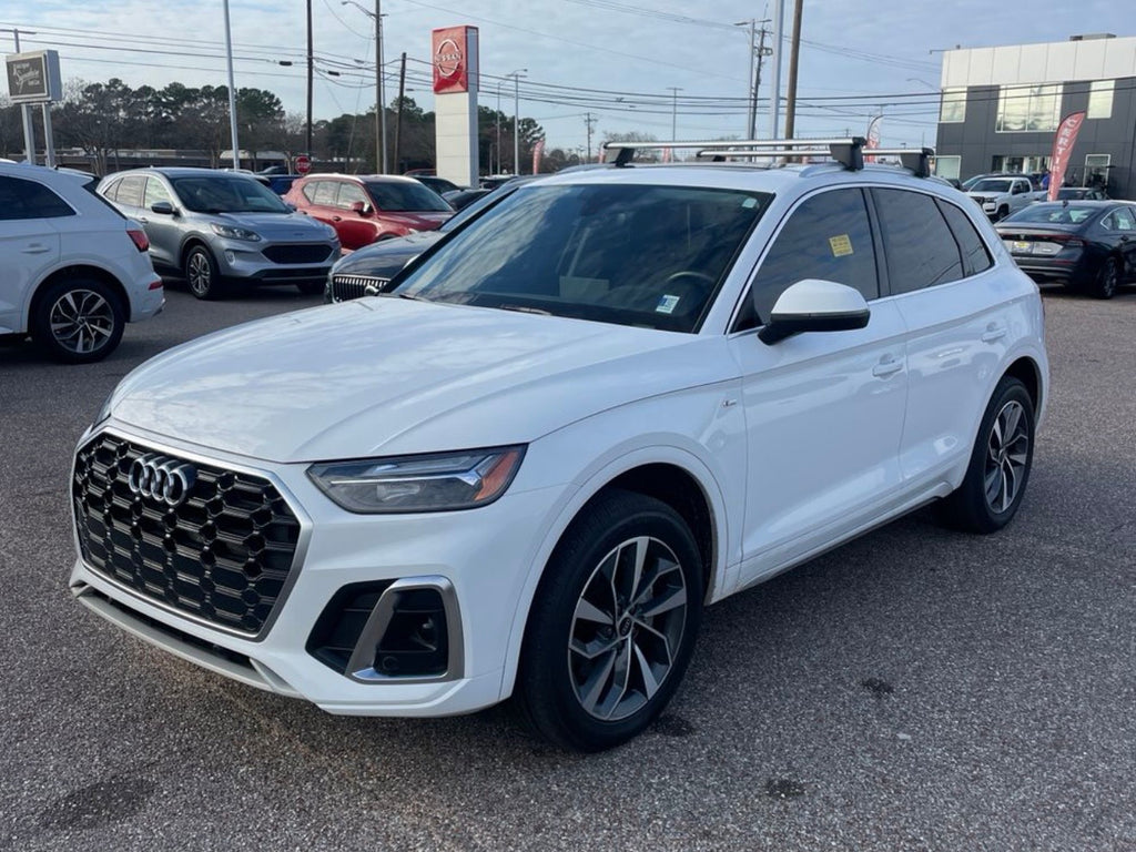 2022 Audi Q5 Premium's photo
