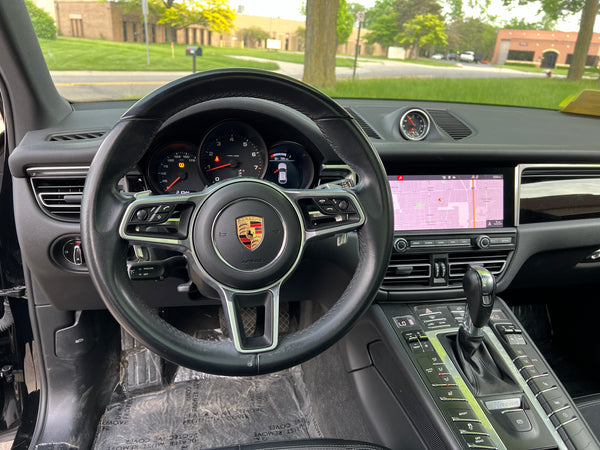 2020 Porsche Macan 4D SUV