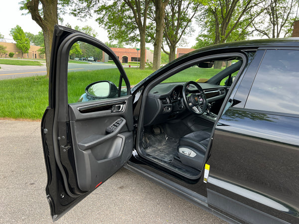 2020 Porsche Macan 4D SUV