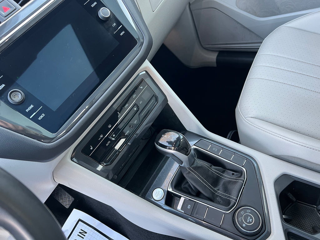 2022 Volkswagen Tiguan SE - Photo 21