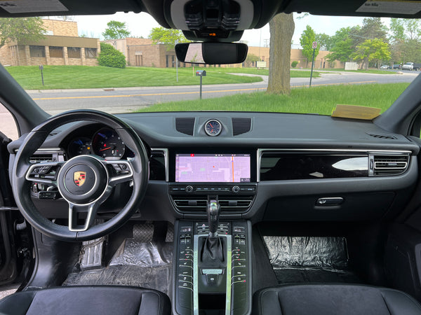 2020 Porsche Macan 4D SUV