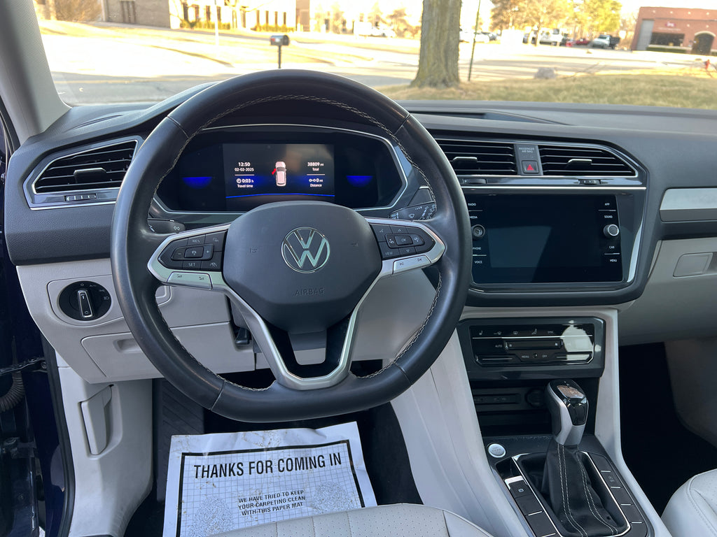 2022 Volkswagen Tiguan SE - Photo 19