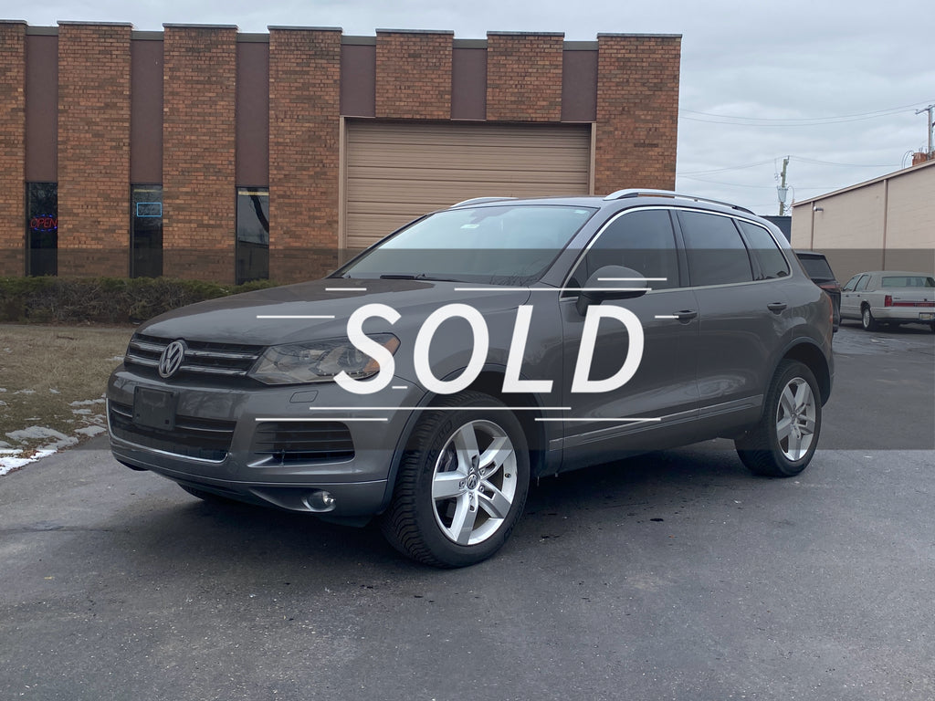 2013 Volkswagen Touareg Lux