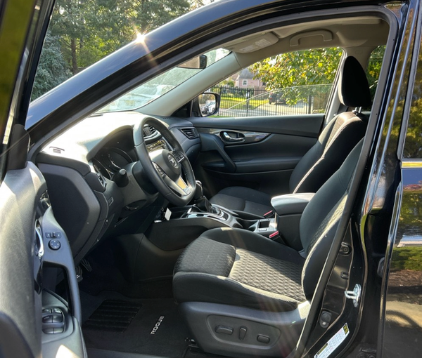 2019 Nissan Rogue SV 4D SUV
