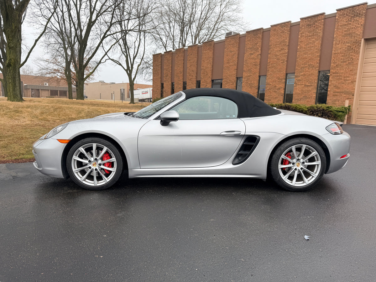 2019 Porsche 718 Boxster S Roadster 2D
