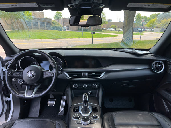 2022 Alfa Romeo Stelvio Ti 4D SUV