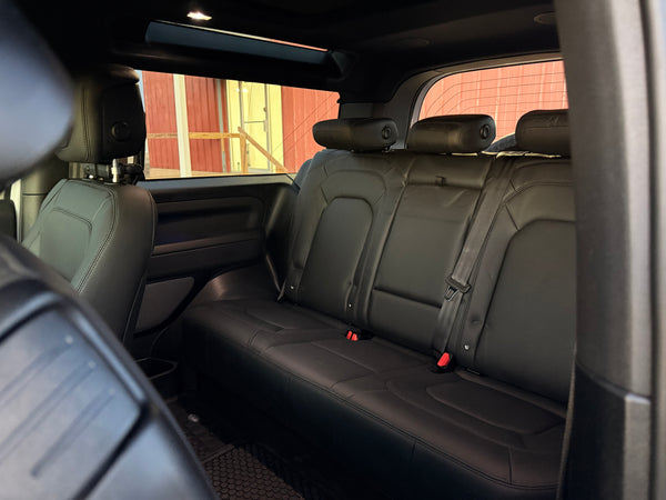 2023 Land Rover Defender 90 V8 2D SUV