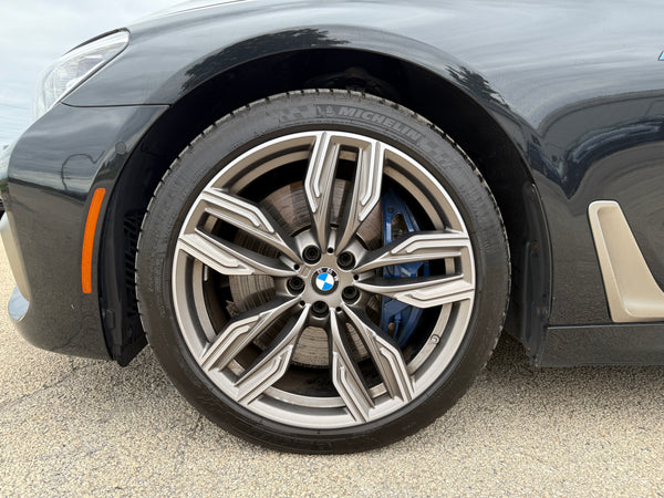 2018 BMW M760 xDrive 4D Sedan