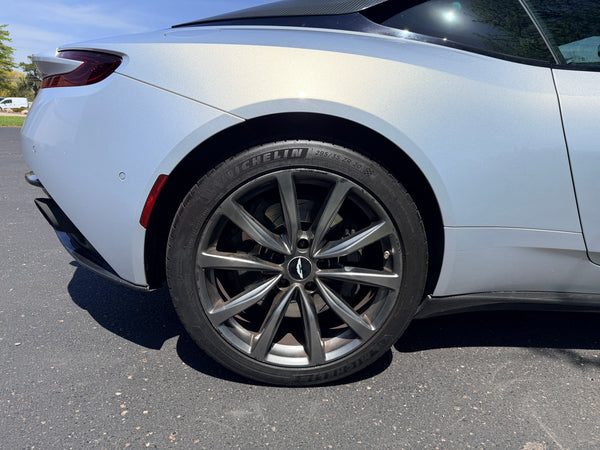 2018 Aston Martin DB11 V12 2D Coupe