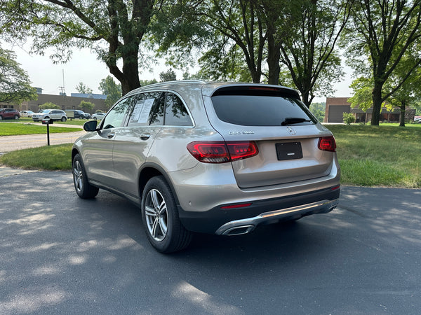 2021 Mercedes-Benz GLC 300 4MATIC 4D SUV