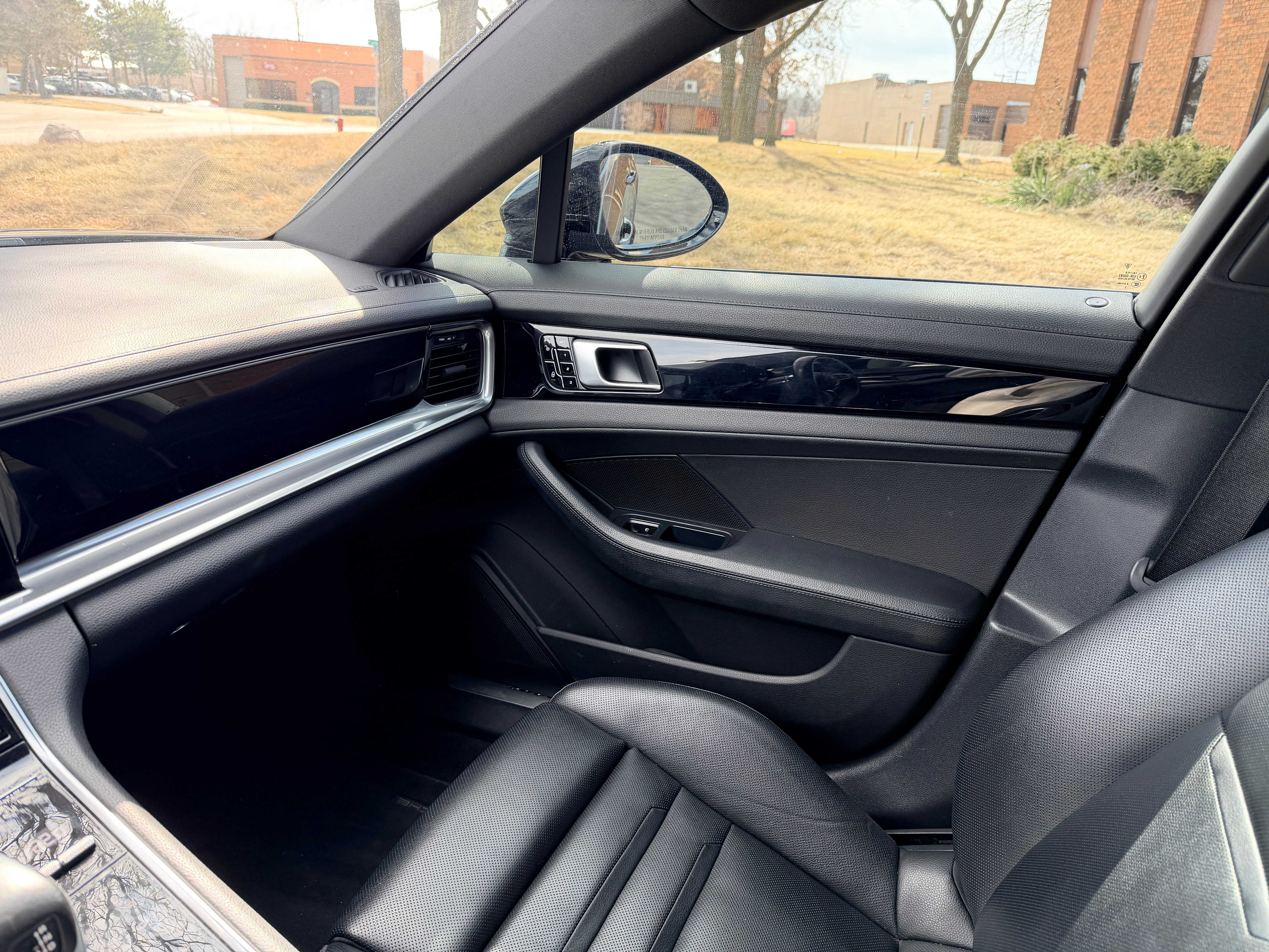 2018 Porsche Panamera 4D Hatchback