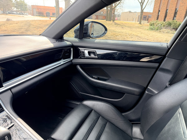 2018 Porsche Panamera 4D Hatchback
