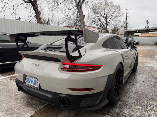 2018 Porsche 911 GT2 RS 2D Coupe