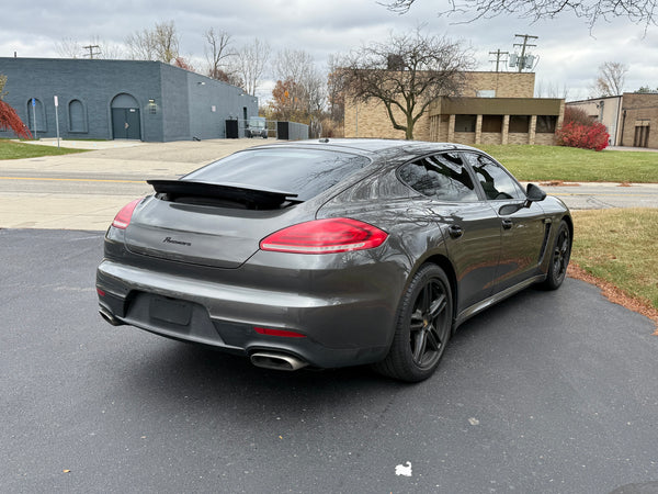 2016 Porsche Panamera 4D Hatchback