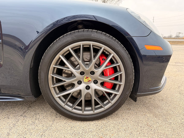 2018 Porsche Panamera Turbo 4D