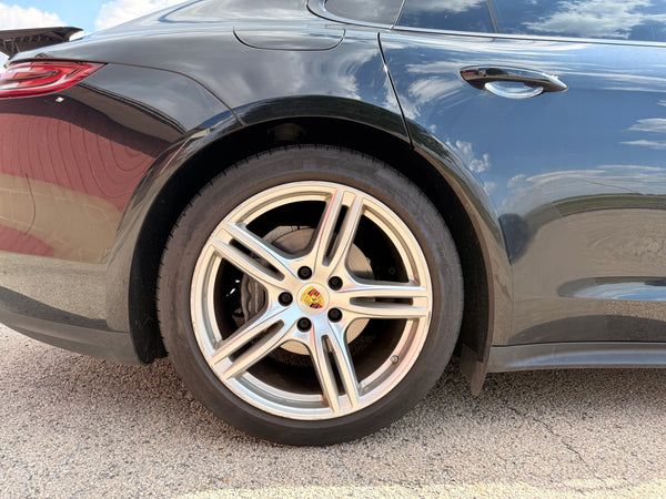 2018 Porsche Panamera 4 4D