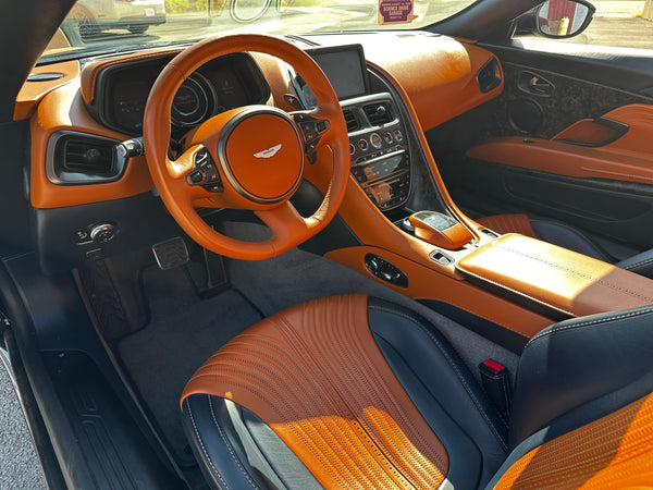 2019 Aston Martin DB11 Volante V8 2D Coupe