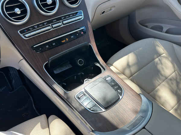 2021 Mercedes-Benz GLC 300 4MATIC 4D SUV