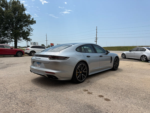 2018 Porsche Panamera Turbo 4D