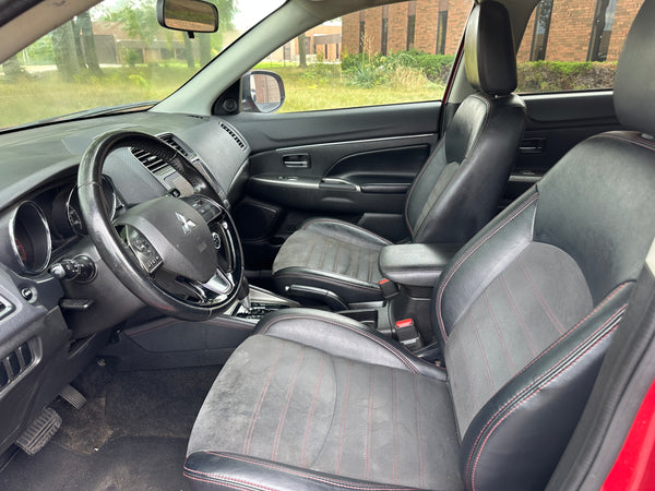 2018 Mitsubishi Outlander Sport 2.4 SE 4D SUV