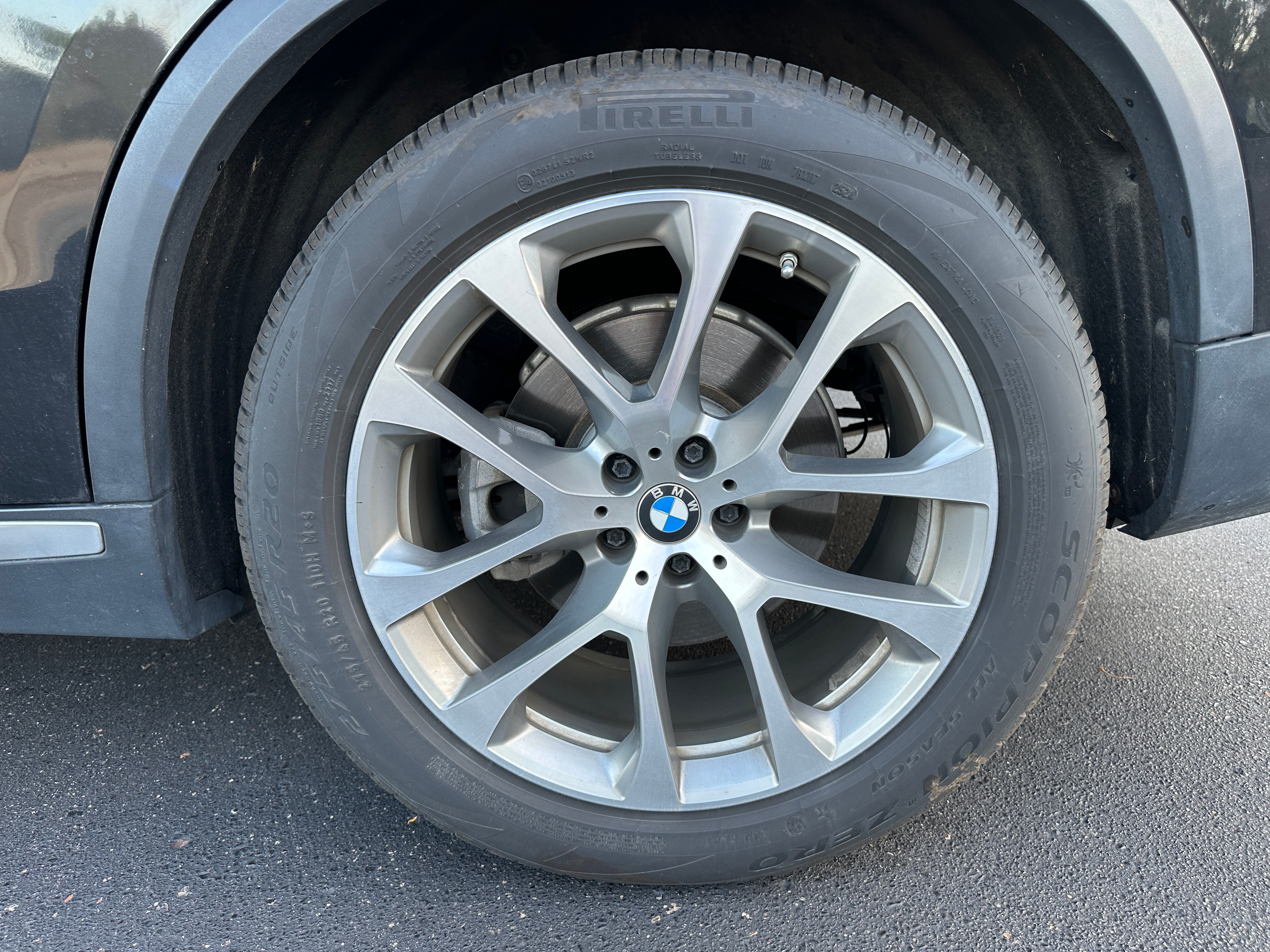 2020 BMW X5 40i xDrive 4D SUV