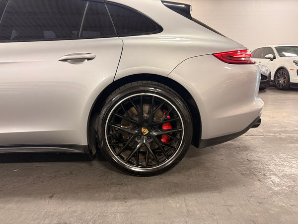 2018 Porsche Panamera Turbo Sport Turismo 4D