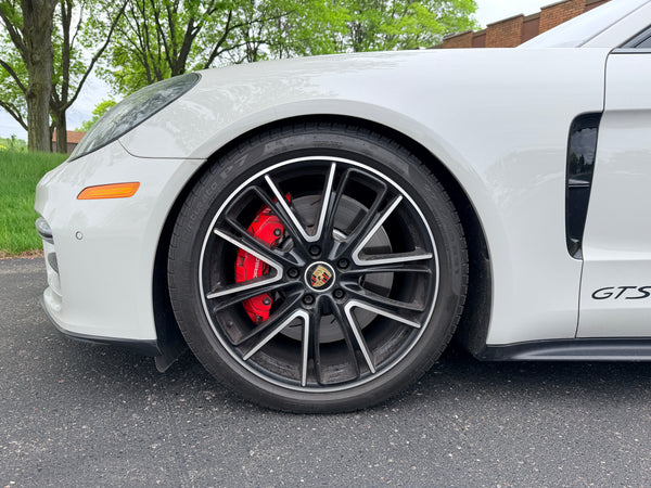 2022 Porsche Panamera GTS 4D Hatchback