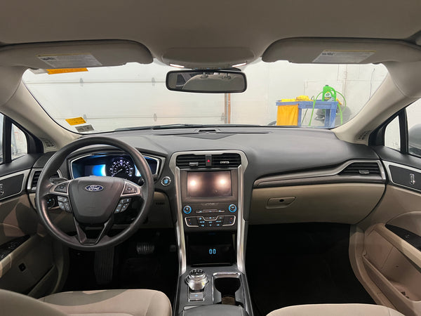 2020 Ford Fusion SE 4D Sedan