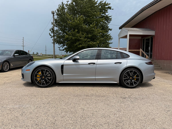 2018 Porsche Panamera Turbo 4D
