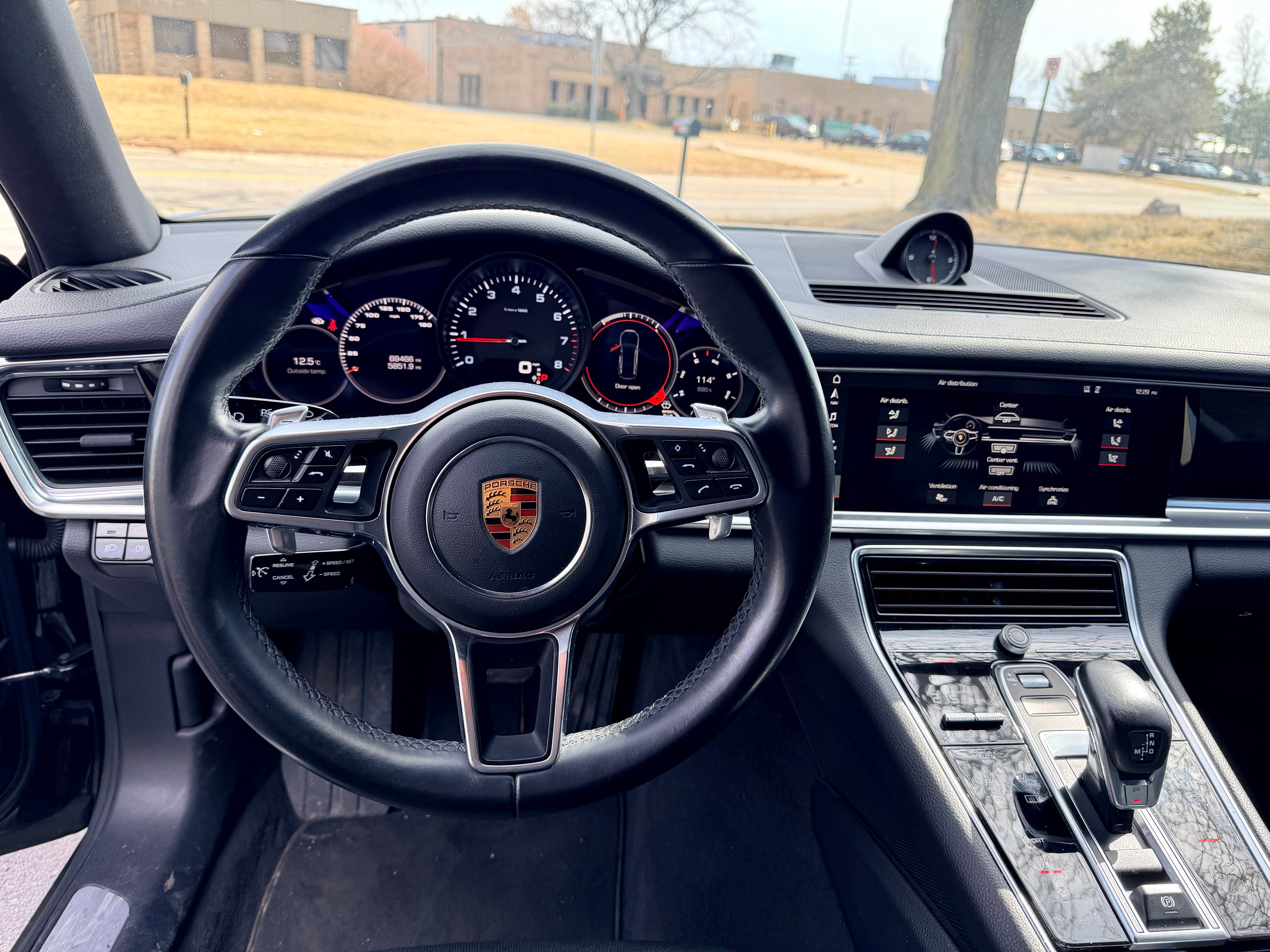 2018 Porsche Panamera 4D Hatchback