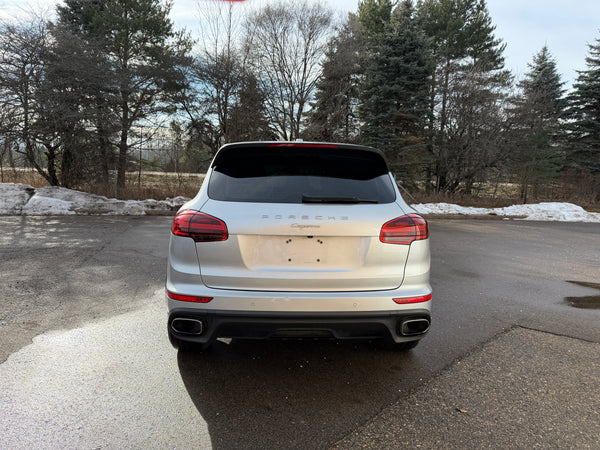 2016 Porsche Cayenne 4D SUV