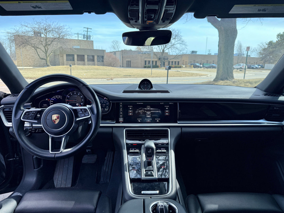 2018 Porsche Panamera 4D Hatchback