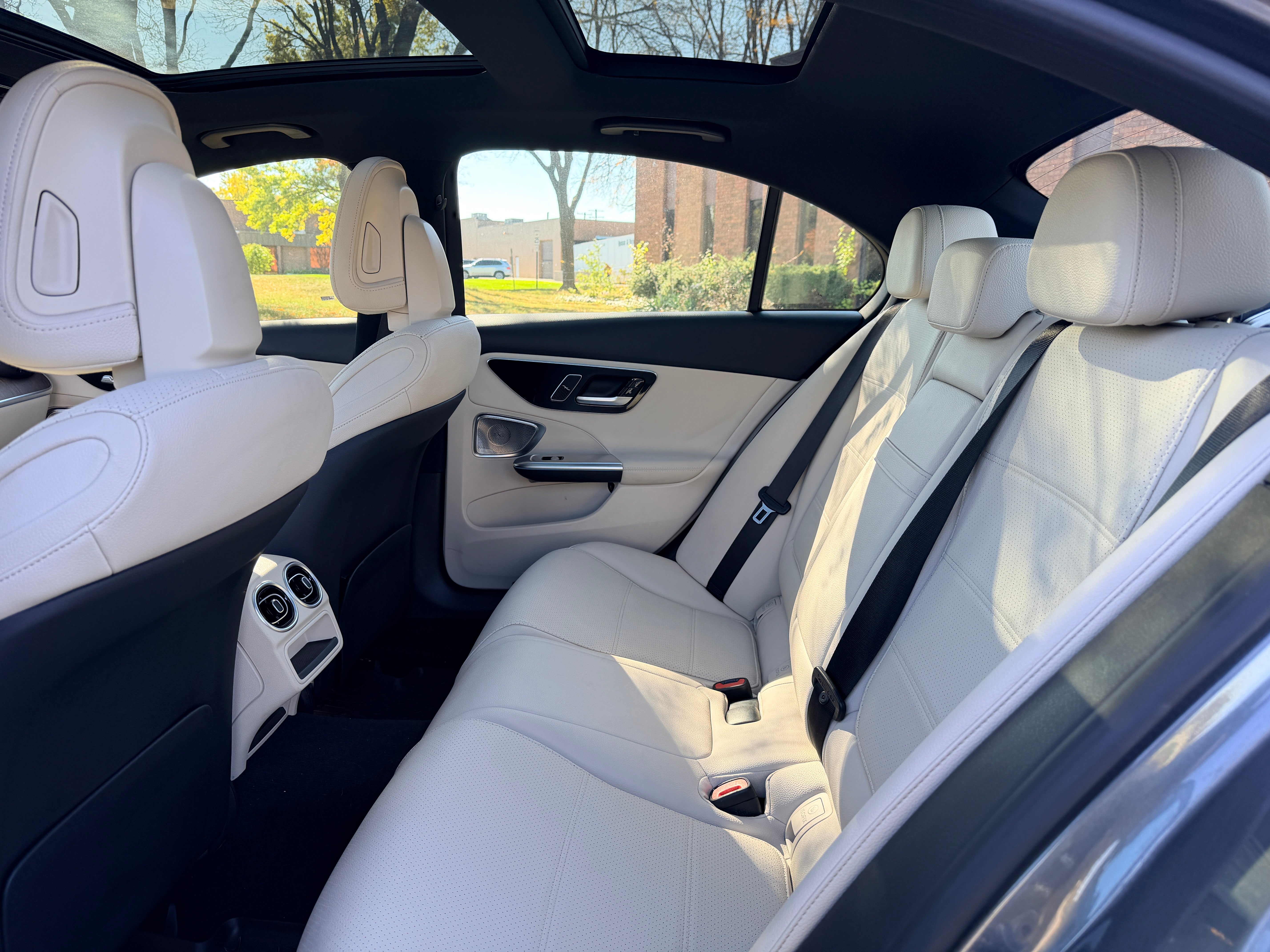 2022 Mercedes-Benz C300 4MATIC 4D Sedan