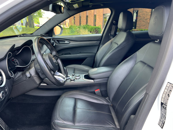 2022 Alfa Romeo Stelvio Ti 4D SUV