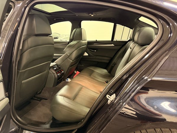 2013 BMW M5 4D Sedan