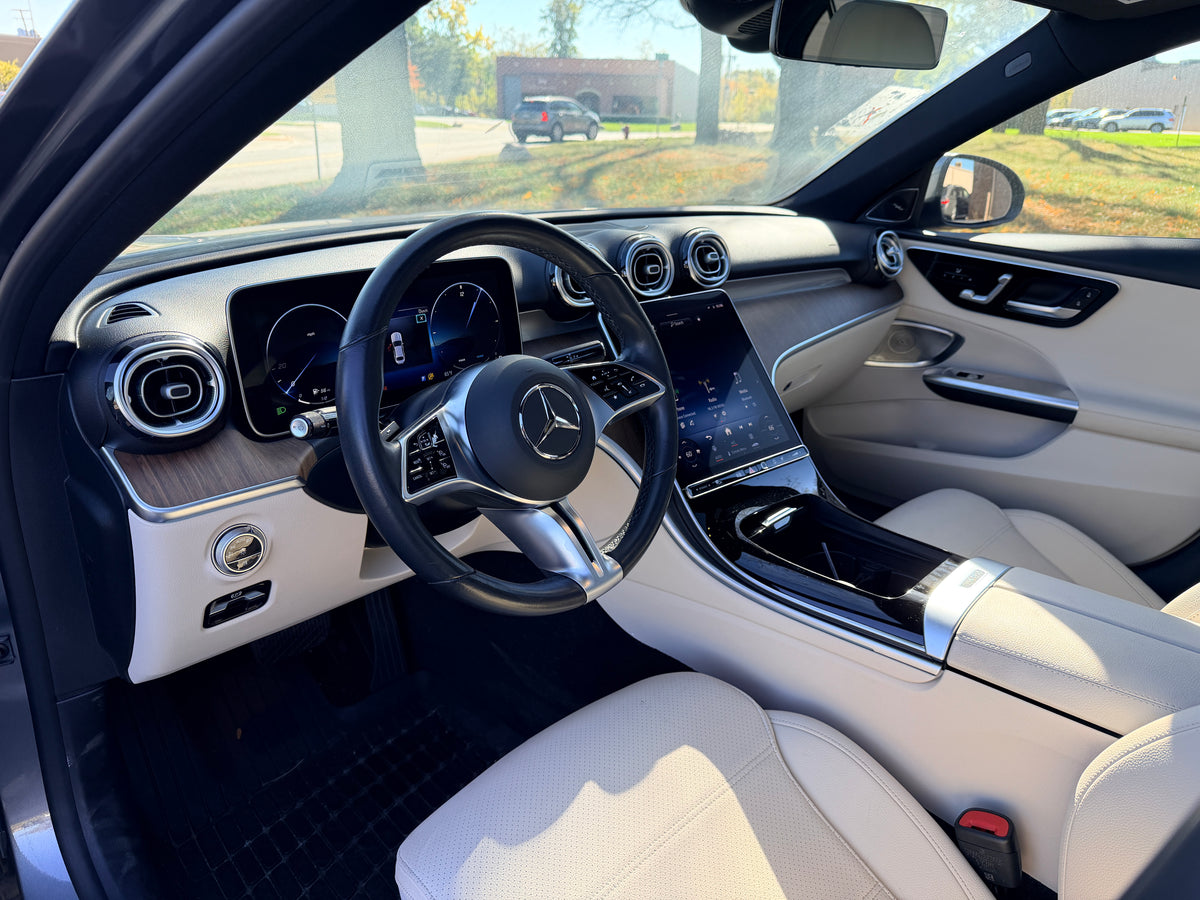 2022 Mercedes-Benz C300 4MATIC 4D Sedan
