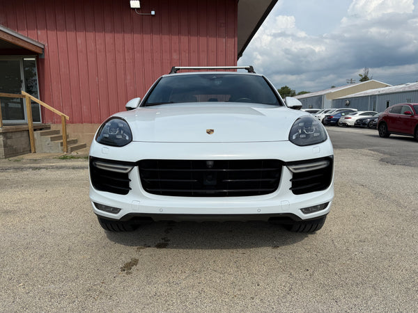 2016 Porsche Cayenne Turbo S 4D SUV
