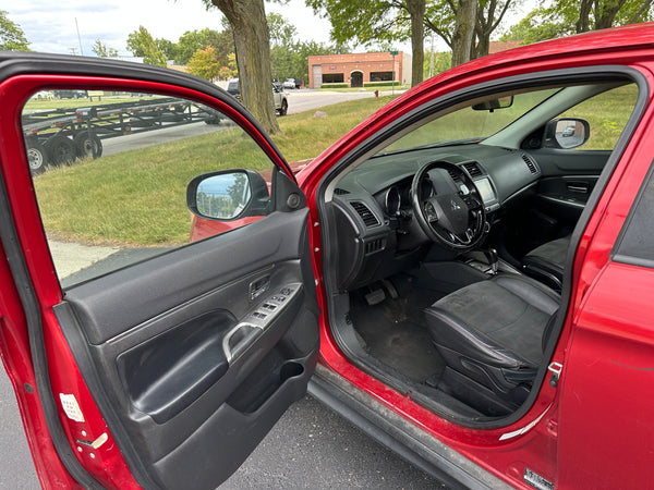 2018 Mitsubishi Outlander Sport 2.4 SE 4D SUV