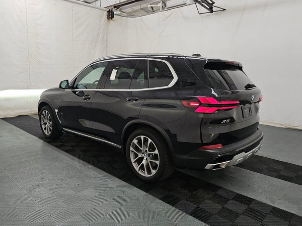 2024 BMW X5 40i xDrive 4D SUV
