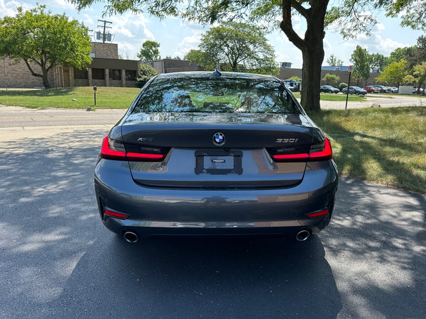 2022 BMW 330i xDrive 4D Sedan