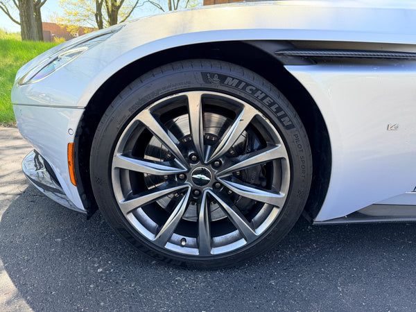 2018 Aston Martin DB11 V12 2D Coupe