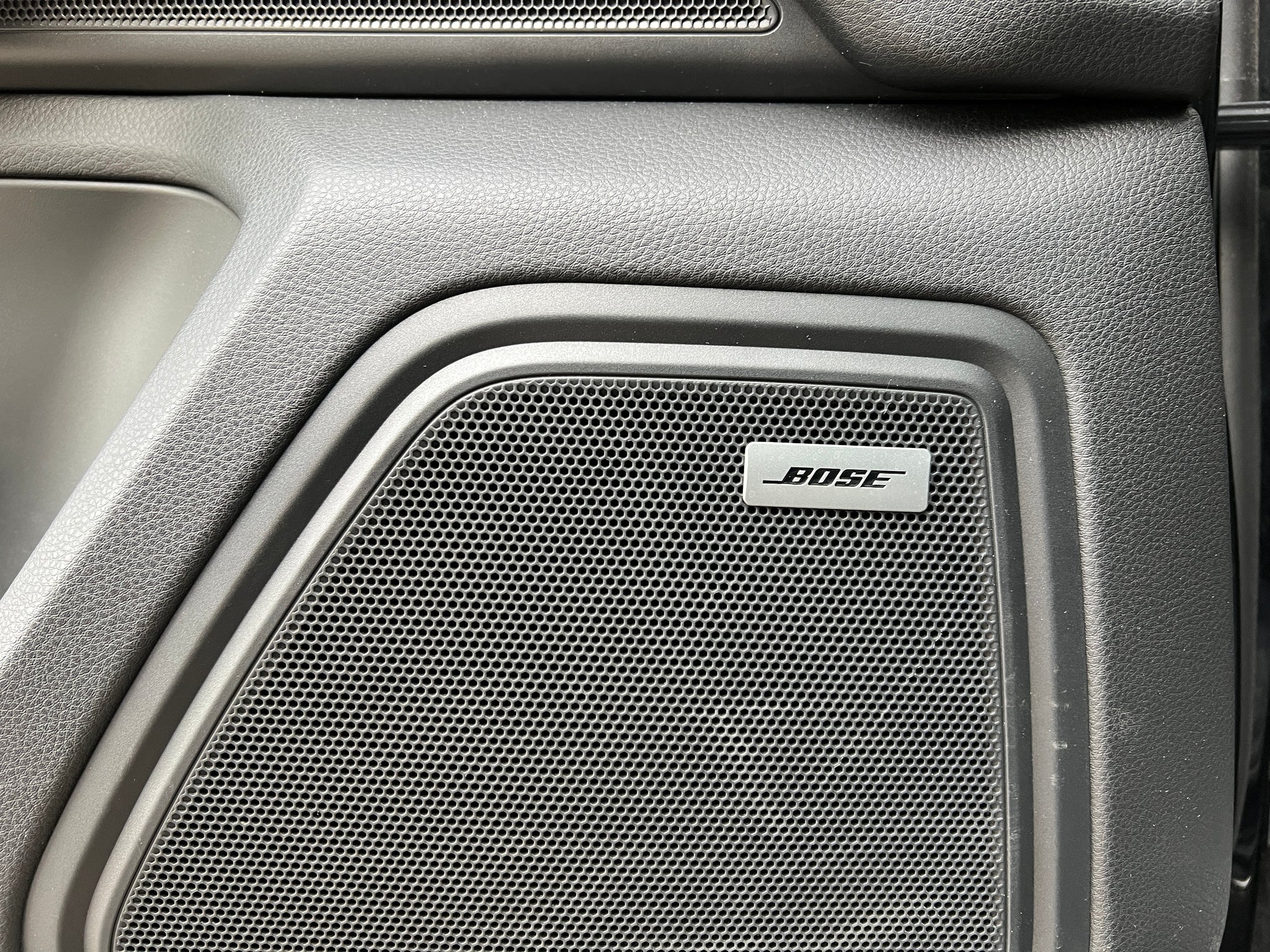 2020 Porsche Macan 4D SUV