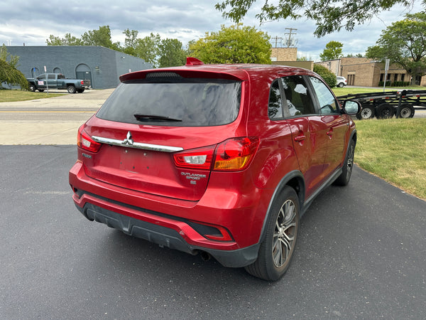2018 Mitsubishi Outlander Sport 2.4 SE 4D SUV
