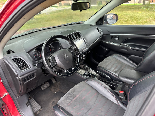 2018 Mitsubishi Outlander Sport 2.4 SE 4D SUV