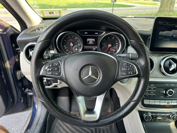 2018 Mercedes-Benz GLA 250 4MATIC 4D SUV