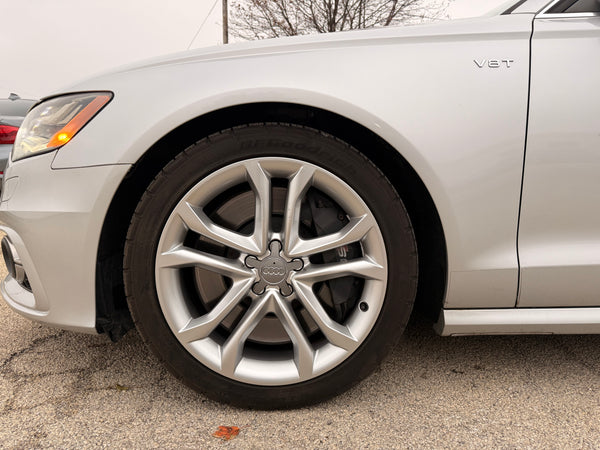 2014 Audi S6 4.0T Quattro 2D Coupe