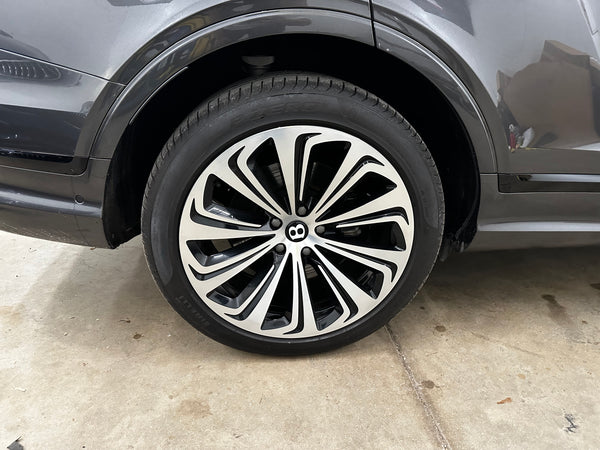 2021 Bentley Bentayga V8 4D SUV